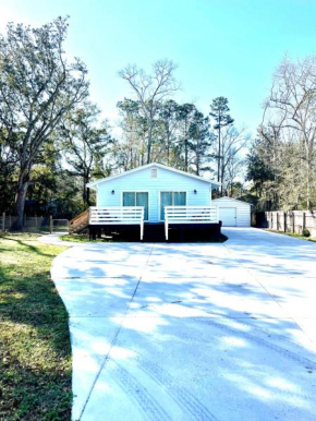 Ocean Springs Cottage 2 Bedroom 2 Bath